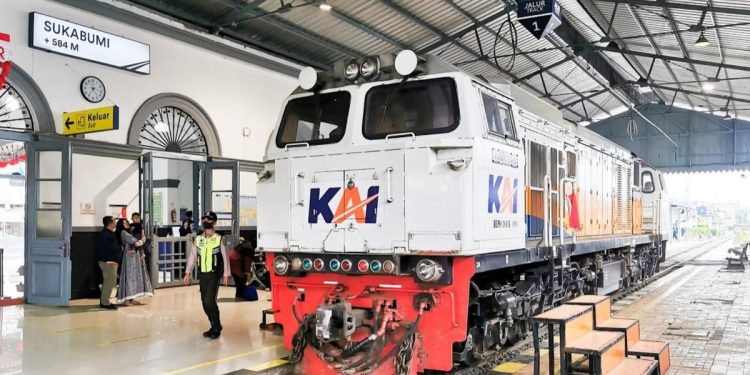 10 Kereta Api dari Gambir Berhenti di Stasiun Jatinegara Saat Pesta Rakyat, Ini Alasannya