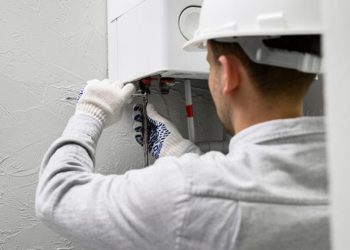 Perbandingan Pemanas Air Panas Tenaga Heat Pump dan Listrik, Mana yang Lebih Hemat dan Aman?