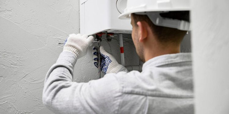 Perbandingan Pemanas Air Panas Tenaga Heat Pump dan Listrik, Mana yang Lebih Hemat dan Aman?