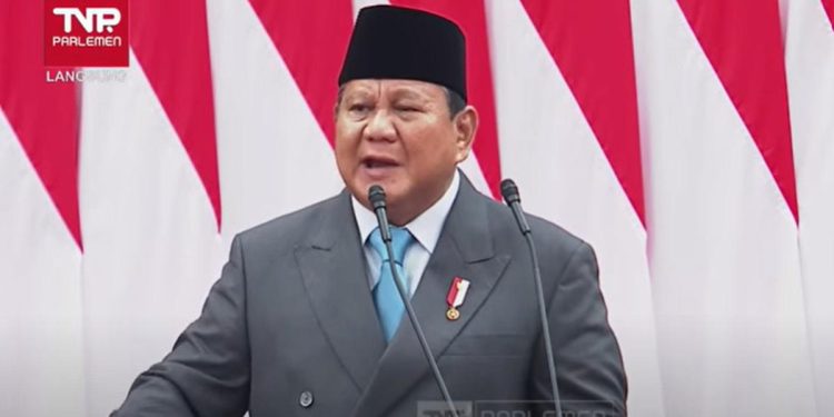Prabowo Minta Guru Sekolah Rakyat Tebak Umurnya Saya 74 Tahun tapi Tidak Mau Kalah dengan 34 Tahun