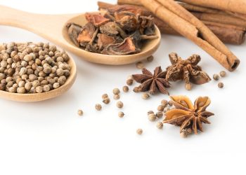 Kenalan dengan Ngohiong, Bumbu Masakan Tiongkok yang Menggabungkan 5 Rempah