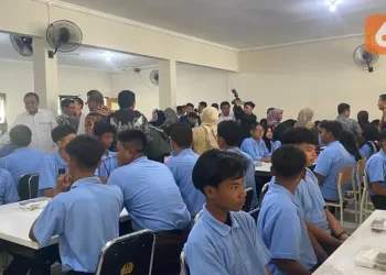 Sekolah Rakyat di UNESA sebagai Bukti Pemberantasan Kemiskinan Melalui Pendidikan