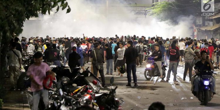 Penyusup Diduga Terlibat dalam Kericuhan Demo di Gedung DPR