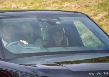 Kebaktian Kerajaan dihadiri Kate Middleton dengan warna rambut lebih pirang