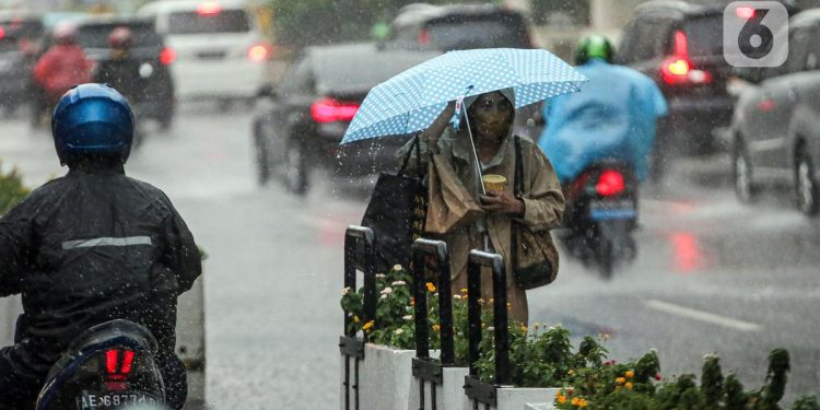 Cuaca Jakarta Potensi Hujan Sepanjang Hari Awal Pekan Senin 11 Agustus 2025