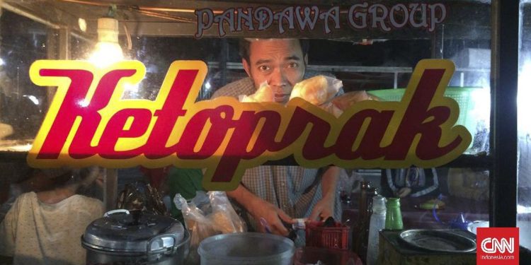 Makan Ketoprak atau Nasi Goreng Malam Hari, Sehatkah Menurut Ahli?