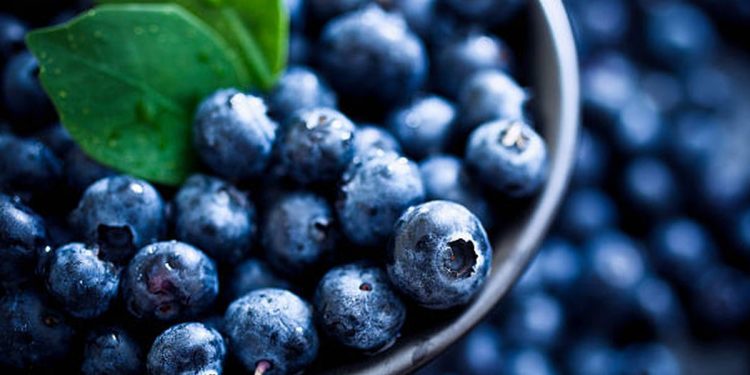 Makan Buah Ini Setiap Hari Bisa Perpanjang Umur Anda Satu Tahun