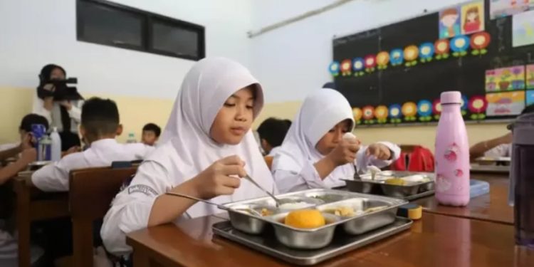 P2G Terkejut, Hampir Setengah Anggaran Pendidikan Dipakai untuk MBG
