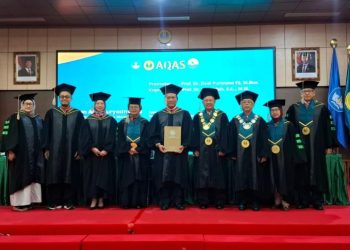 Pimpinan BPK Raih Gelar Doktor setelah Pertahankan Disertasi