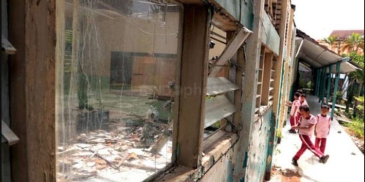 Renovasi 13763 Sekolah oleh Kemendikdasmen dengan Dana Rp16,9 Triliun