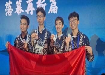 Siswa Indonesia Ukir Sejarah Raih 4 Medali di Olimpiade AI Internasional