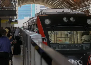 Kepala OJK Jabodebek Roberto Akyuwen Jadi Dirut PT LRT Jakarta