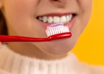 Ilmuwan Temukan Odol Dari Rambut Bisa Mencegah Kerusakan Gigi