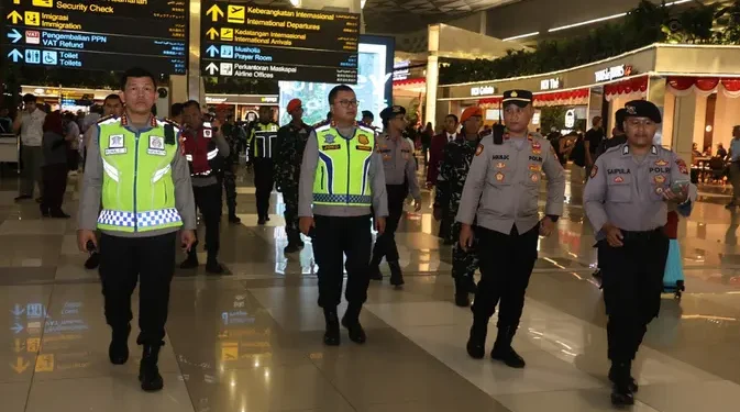 Momen Patroli Bersama Polri dan TNI dari Bandara Soekarno Hatta hingga Depok
