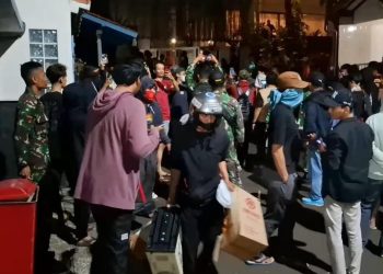 Penjarah Dikejar Polisi Berdasarkan Video Viral