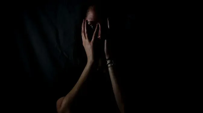 Ketakutan Terhadap Gelap Dapat Bertahan Hingga Dewasa, Ini Penjelasan Ilmuwan dan Psikolog