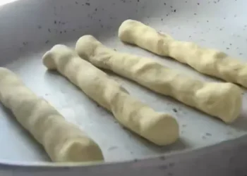 Penumpang Pesawat Neekat Memasak Makanan di Dalam Kabin