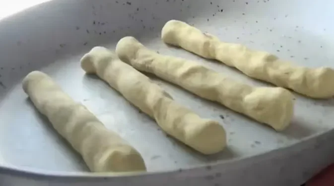 Penumpang Pesawat Neekat Memasak Makanan di Dalam Kabin