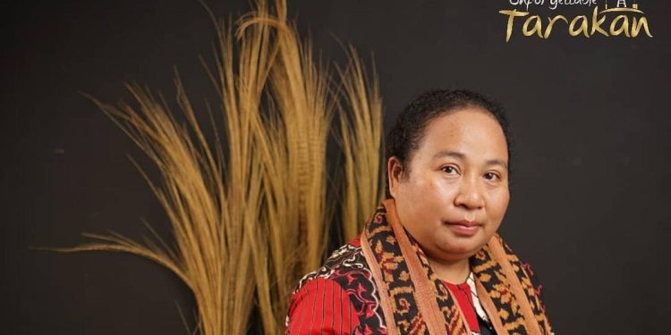 Dua Moong Tenun Lestarikan Keindahan Batik Khas Tarakan dengan Dukungan Pemkot Tarakan