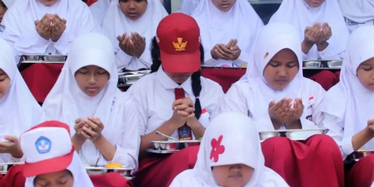 Siswa Diperbolehkan Belajar dari Rumah Meski Jakarta Berangsur Kondusif