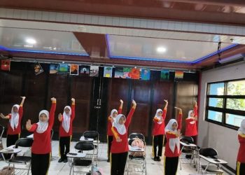 Inisiasi Gim Literasi Gerak untuk Pembelajaran Tari di SMP oleh Peneliti UNJ
