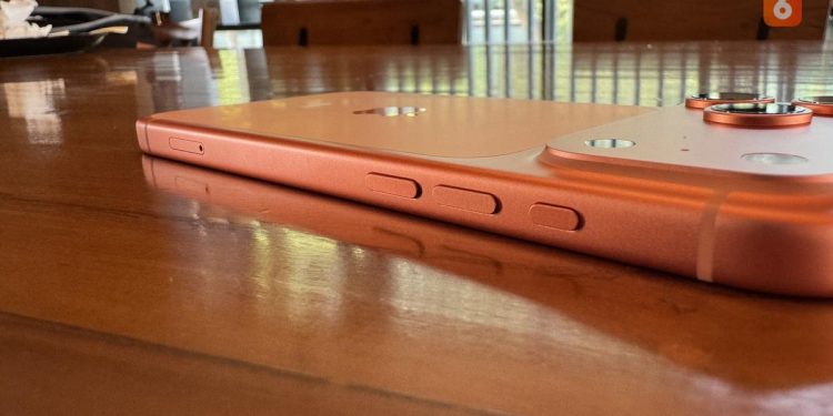 iPhone 20 Hadir Tanpa Tombol Fisik dengan Desain Baru untuk Ulang Tahun ke-20