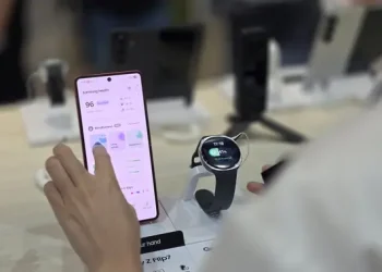 Menjajal Gemini AI pada Galaxy Z Flip7 dan Watch8: Praktis Membuat Konten dan Hidup Sehat