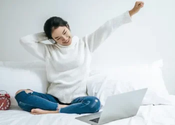 5 Tips Agar Bangun Pagi Lebih Segar dan Berenergi Tanpa Ngantuk