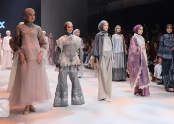 Refleksi Keindahan Indonesia pada Koleksi KLAMBY di PIFW 2025