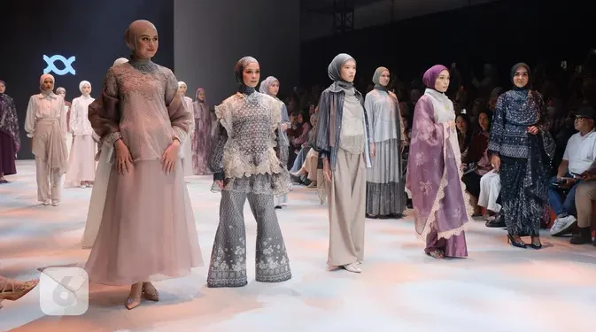 Refleksi Keindahan Indonesia pada Koleksi KLAMBY di PIFW 2025