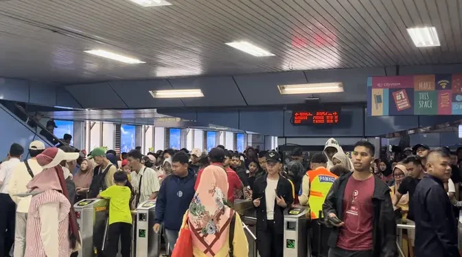 Jumlah Penumpang Kereta Api Mencapai 32.417 Orang Saat HUT TNI di Monas