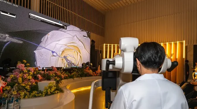 Inovasi Bedah Robotik untuk Kesehatan Reproduksi Perempuan