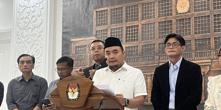 Tiga Berita Utama: Sewa Jet Pribadi Mewah, Ketua dan Sekjen KPU Dikenakan Sanksi DKPP
