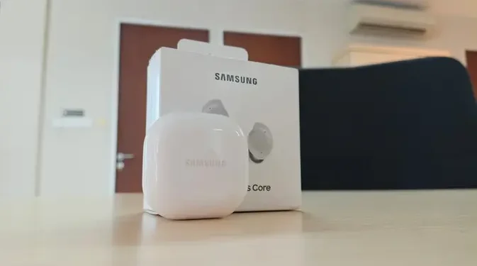 Ulasan Galaxy Buds Core TWS 700 Ribuan Ideal untuk Commuter