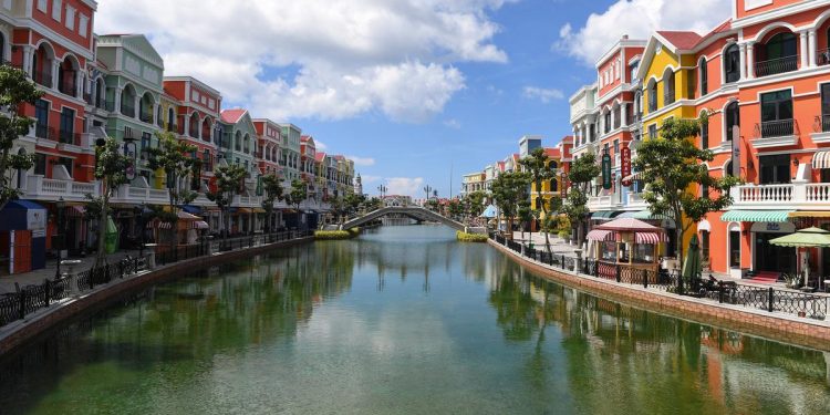 Pulau di Vietnam Dinobatkan Sebagai Pulau Tercantik di Asia 2025