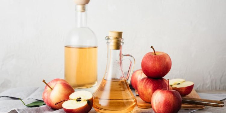 Waktu Terbaik Minum Cuka Apel Untuk Menurunkan Berat Badan dan Penjelasannya