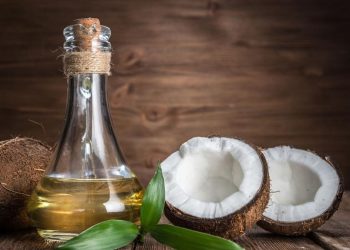 5 Manfaat Minyak Kelapa bagi Kesehatan dan Kecantikan