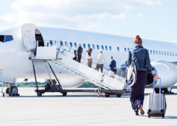 Waktu Terbaik Membeli Tiket Pesawat Termurah untuk Liburan