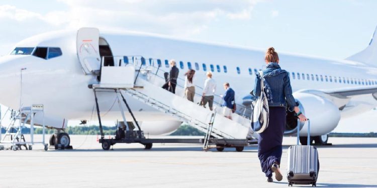 Waktu Terbaik Membeli Tiket Pesawat Termurah untuk Liburan