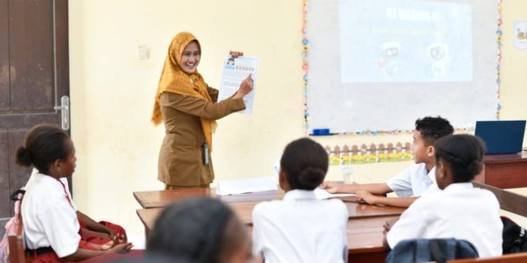 Kemendikdasmen Wajibkan Siswa SD Menguasai Bahasa Inggris Tahun Depan