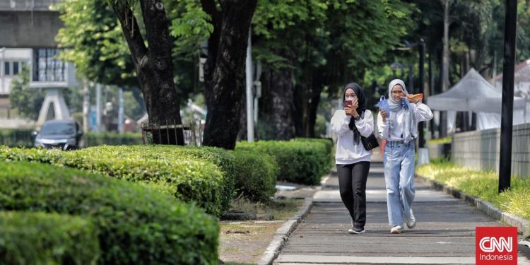 Durasi Olahraga Jalan Kaki yang Tepat untuk Mencegah Perut Buncit