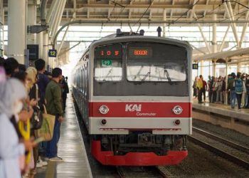 Perintah Prabowo, KAI Tambah Gerbong KRL di Jabodetabek