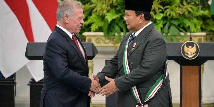 Prabowo Diterima Keluarga Raja Yordania di Tengah Masa Sulit dalam Kariernya