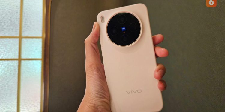 Bocoran Vivo X500 Hadir, Penerus X300 Diprediksi Menggunakan Chipset Terbaru