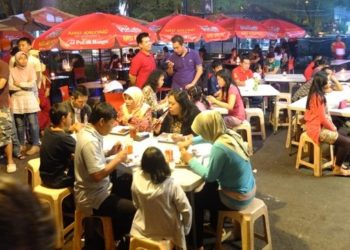 21 Tempat Makan Enak di Jalan Riau Bandung Terbaru 2025 yang Wajib Coba Saat Liburan