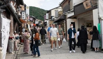 Jepang Dinilai Tak Aman oleh Hong Kong, Serangan Terhadap Turis China Meningkat