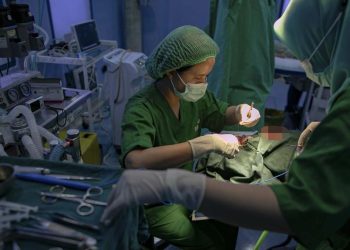 Menjahit Harapan di Lingkaran Kecil Anak Negeri