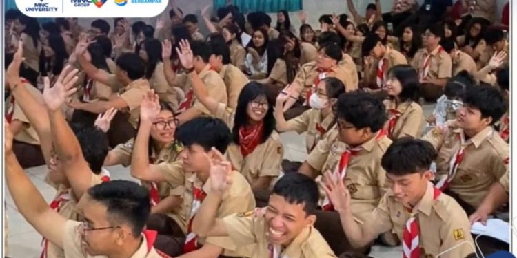 Pelatihan Ubah Minder Jadi Leader di SMA Bunda Hati Kudus Kota Wisata oleh MNC University