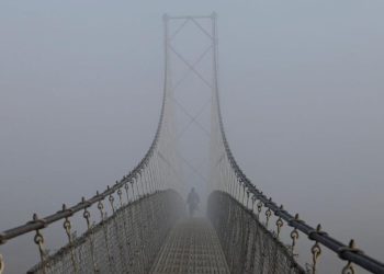 Keindahan Tersembunyi di Antara Kabut Nepal