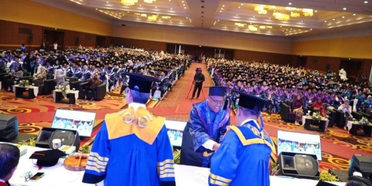 Wisuda 2025, 78 Lulusan Terbaik Dapat Kesempatan Masuk PT PLN